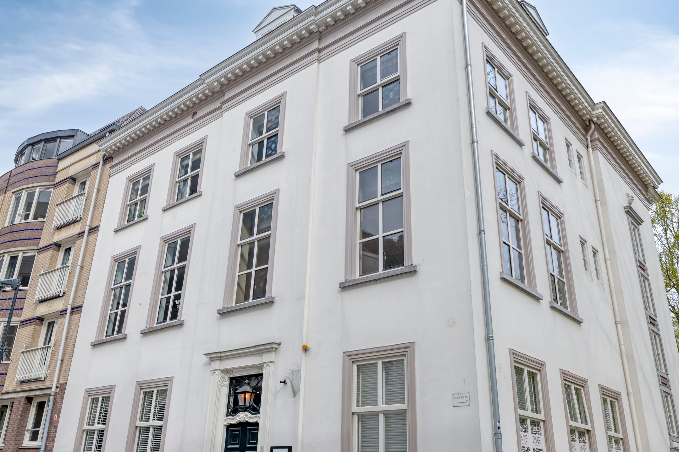 Photo 6 of Catharinastraat 21-B