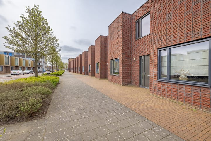 Photo 2 of Salvador Dalístraat 33