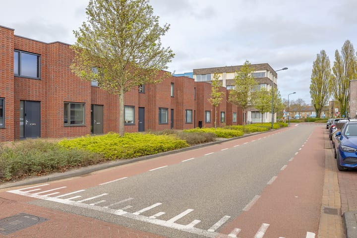 Photo 3 of Salvador Dalístraat 33