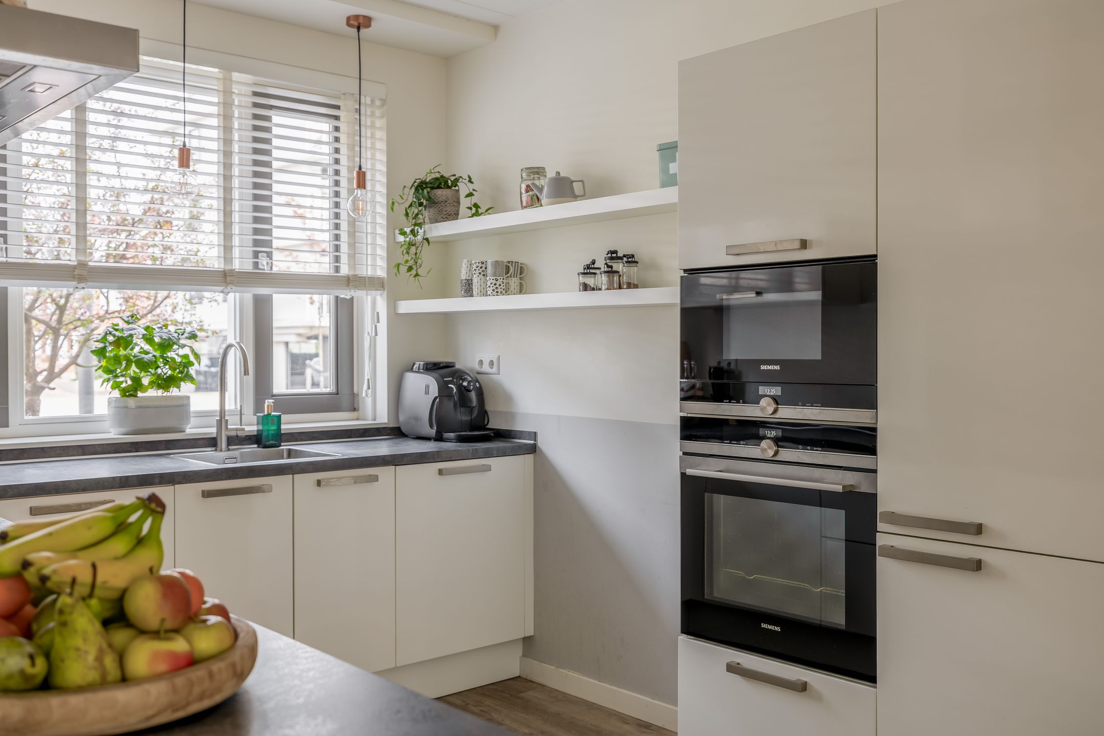 Foto 12 van Portalaan 10