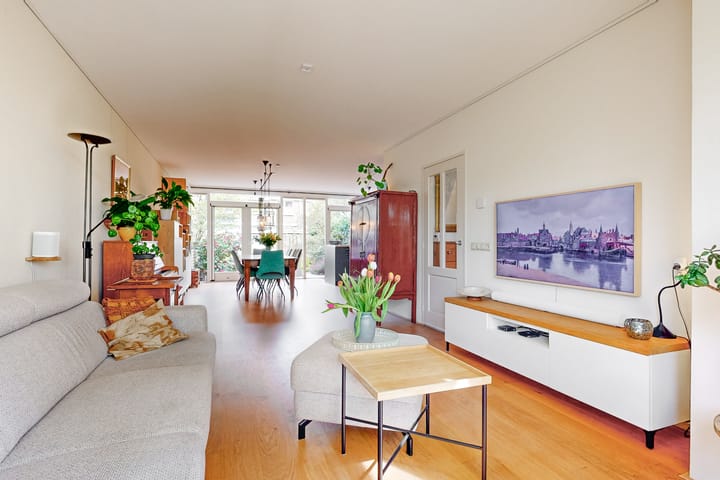Tussenwoning te koop: Lijsterlaan 36, Maassluis
