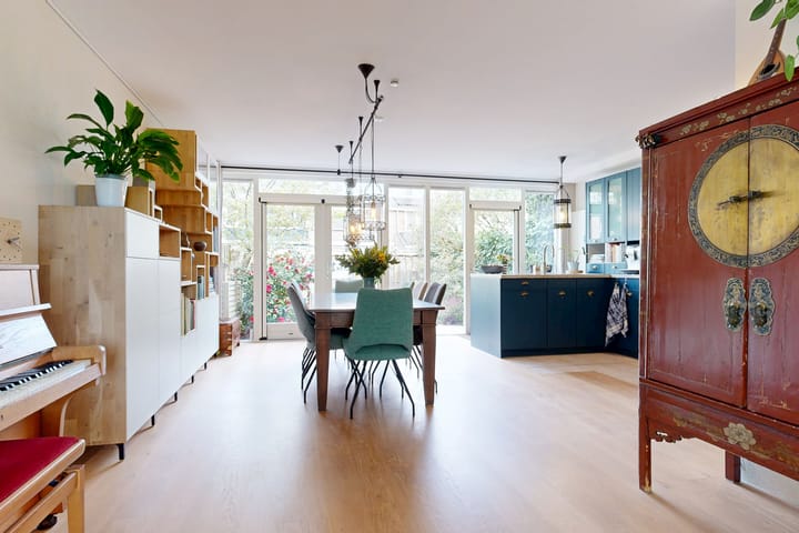 Tussenwoning te koop: Lijsterlaan 36, Maassluis