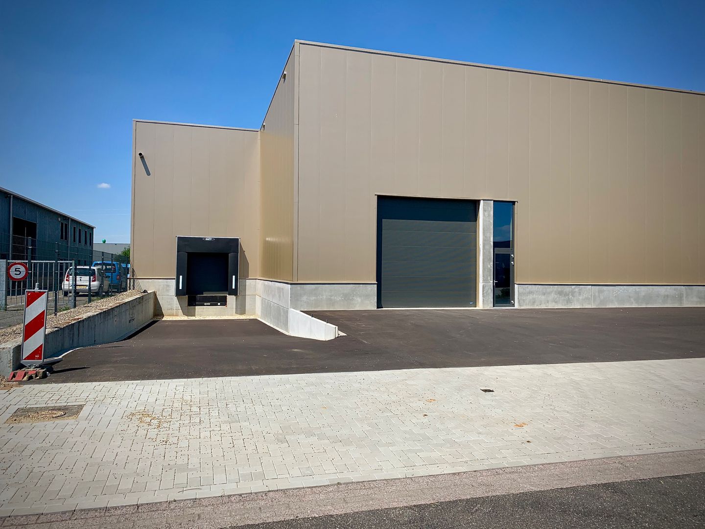 Bekijk foto 5 van Edisonweg 23