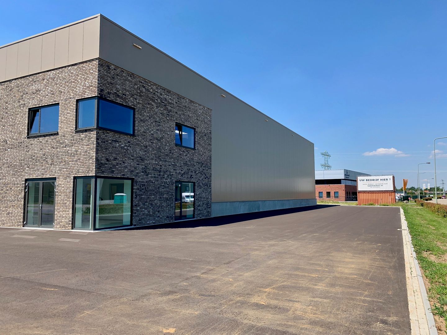 Bekijk foto 2 van Edisonweg 23