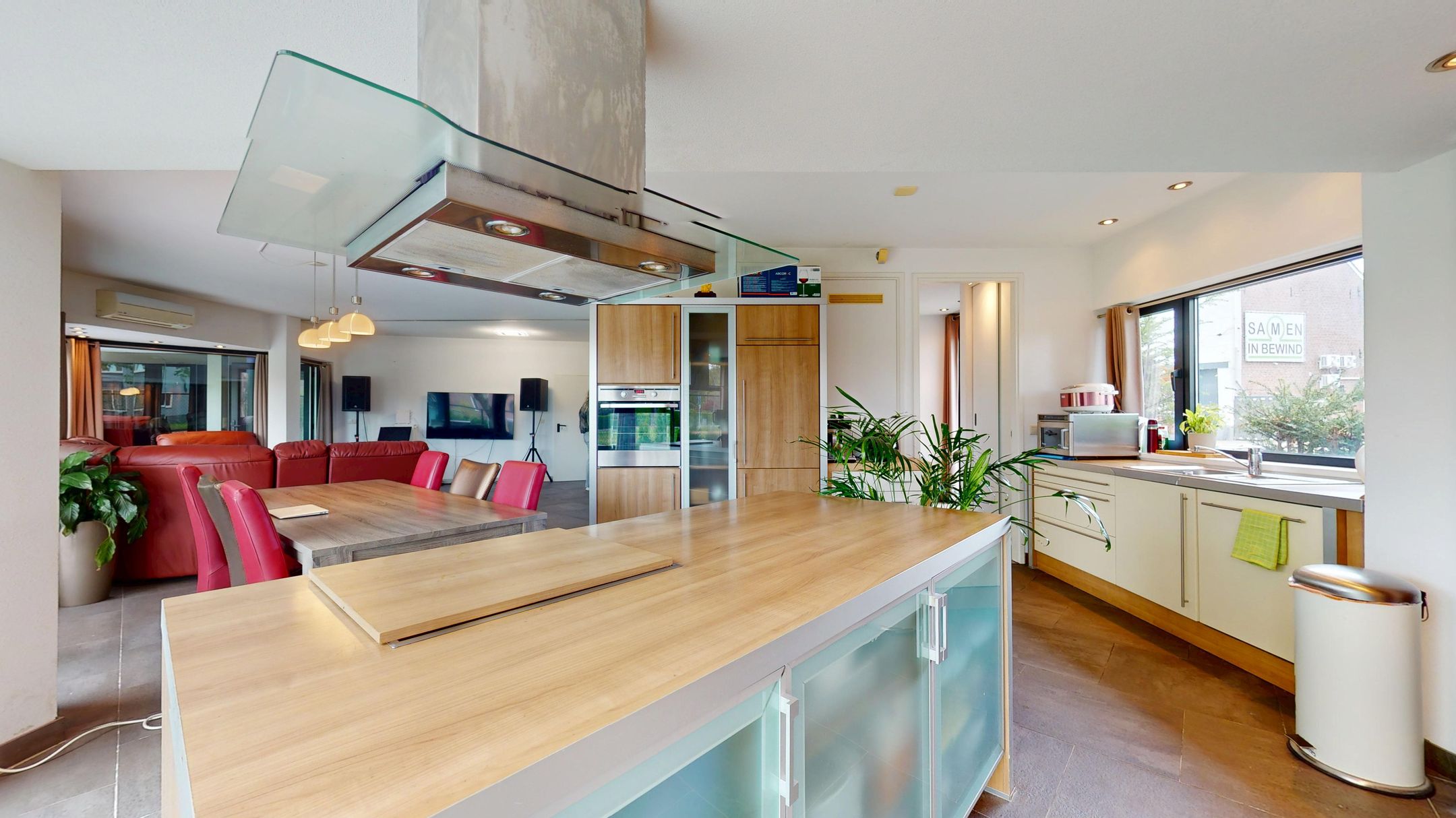 Spacious Semi-Detached Home with Ground Floor Bedroom and Office Space — 18