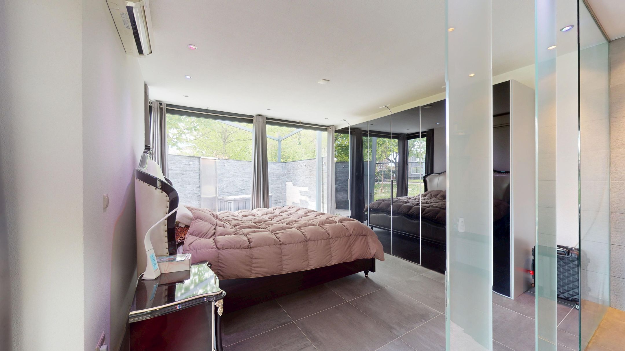 Spacious Semi-Detached Home with Ground Floor Bedroom and Office Space — 21