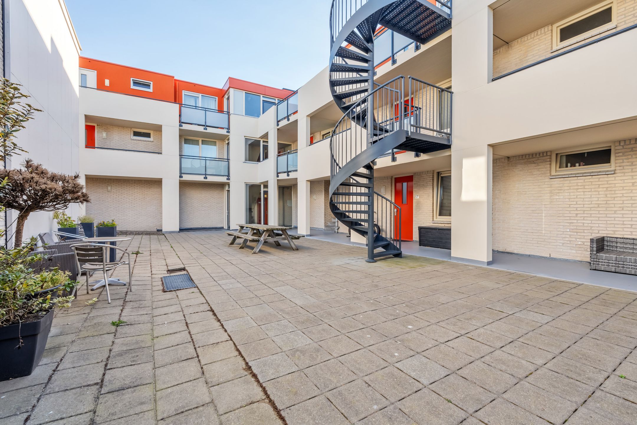 Foto 21 van Swaluëstraat 23-C