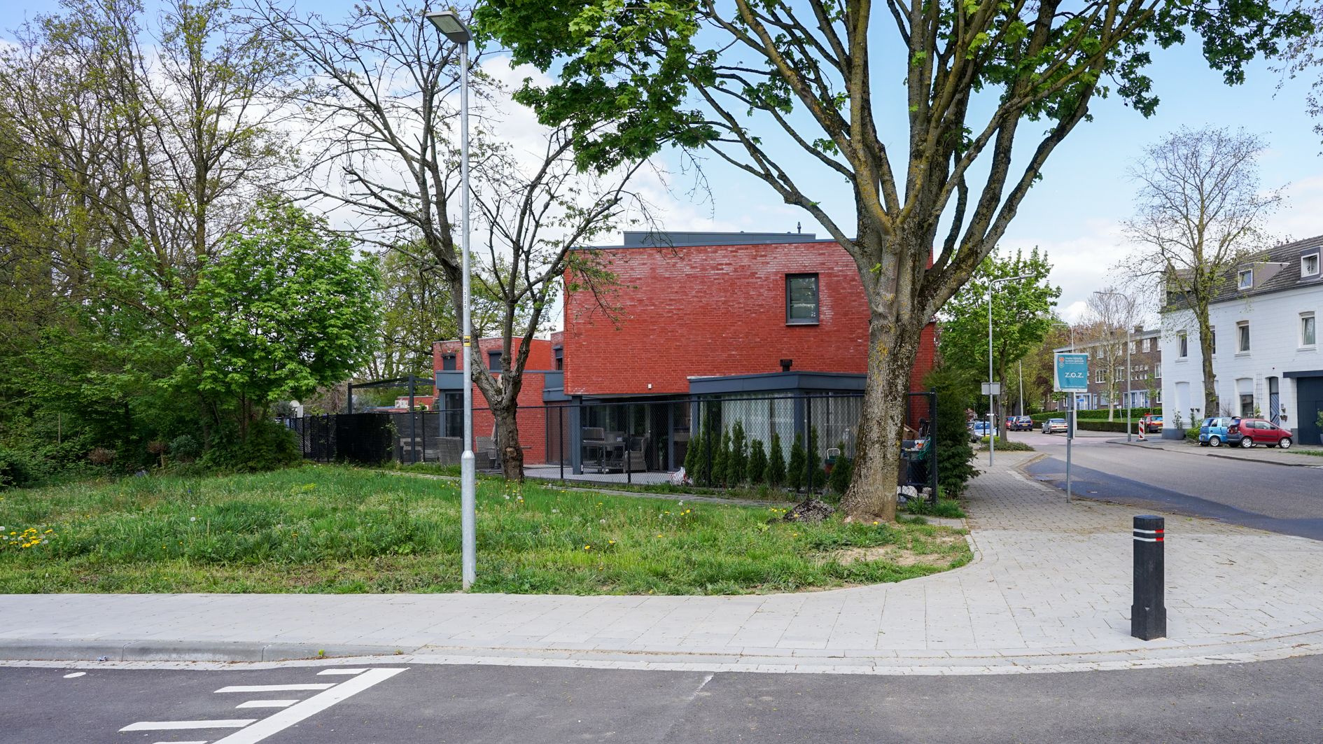 Spacious Semi-Detached Home with Ground Floor Bedroom and Office Space — 51