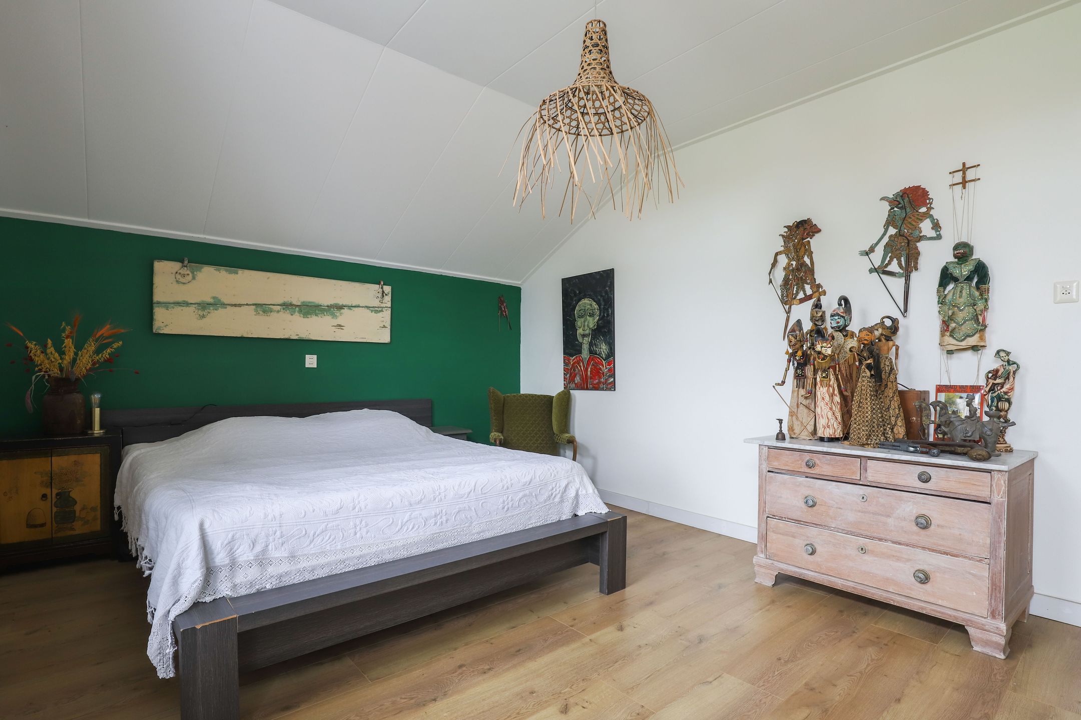 Spacious end-terrace home with seven bedrooms on the Ring in Ouwerkerk — 27