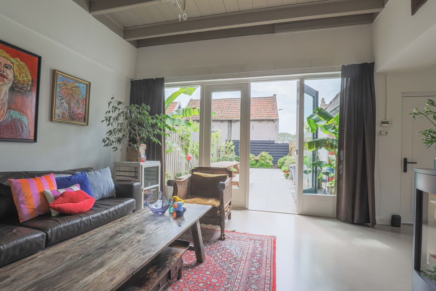 Spacious end-terrace home with seven bedrooms on the Ring in Ouwerkerk — 14