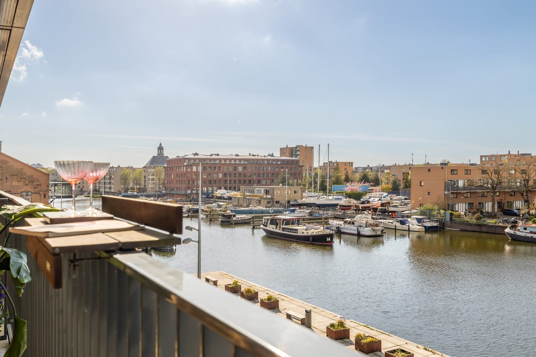 Foto 32 van VOC-kade 132