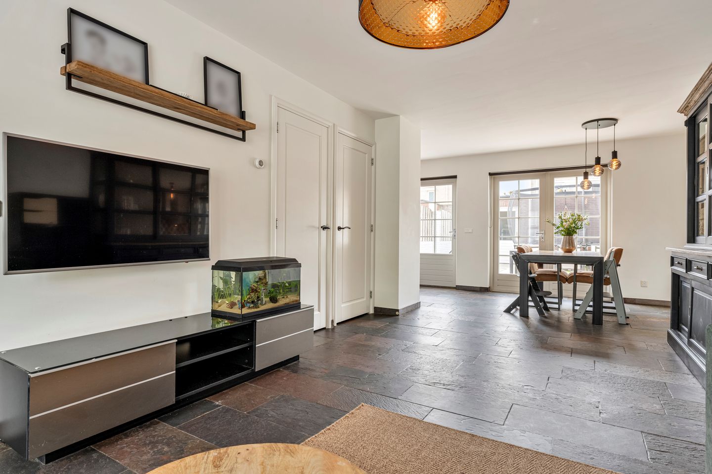 Photo 4 of Zilverschoon 22