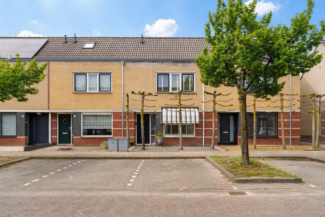 Photo 1 of Zilverschoon 22