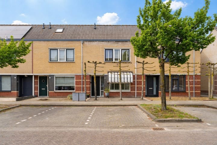 Zilverschoon 22 — te koop in Goirle, Tussenwoning
