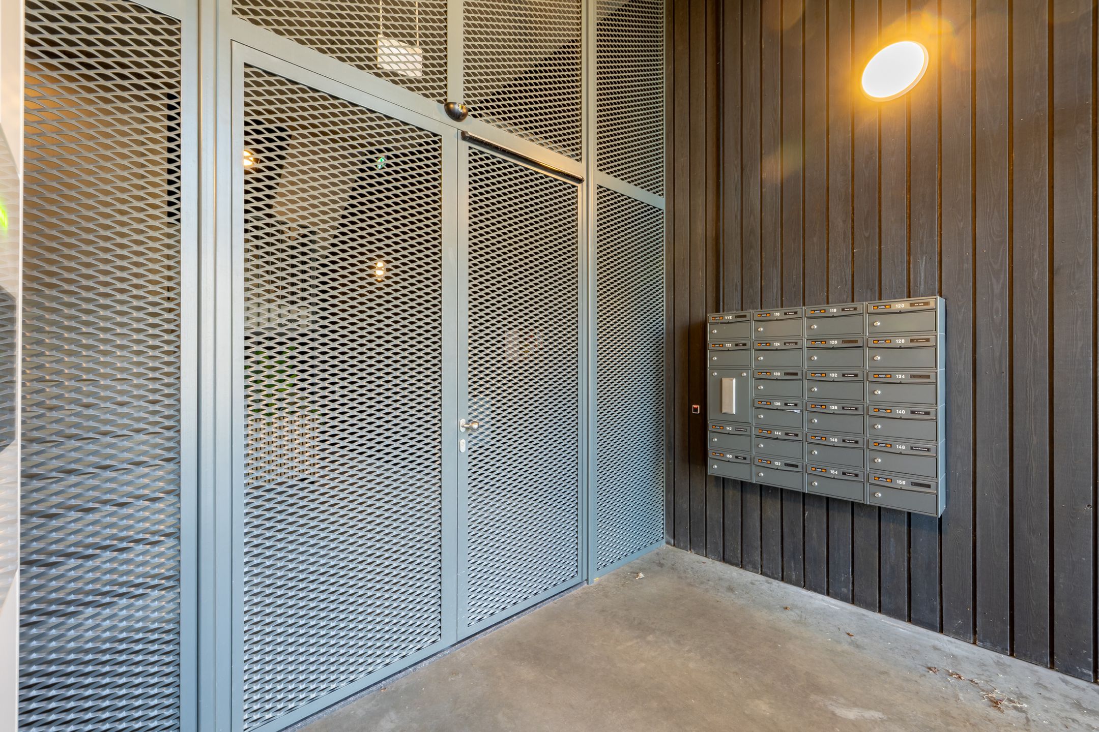 Foto 36 van VOC-kade 132