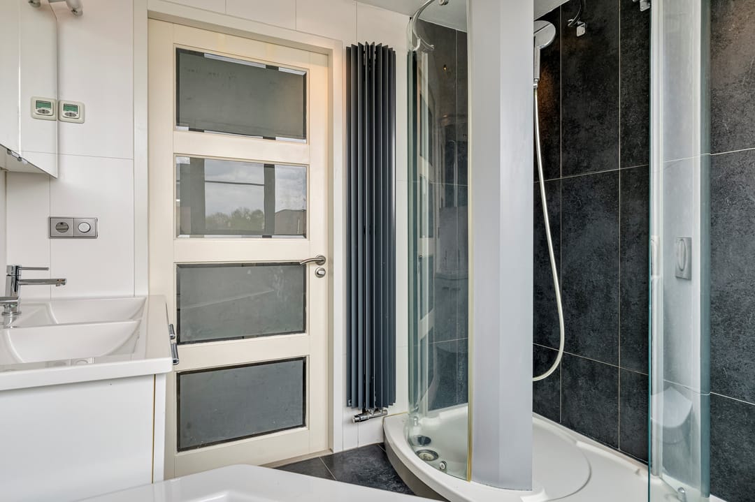 Photo 17 of Zilverschoon 22