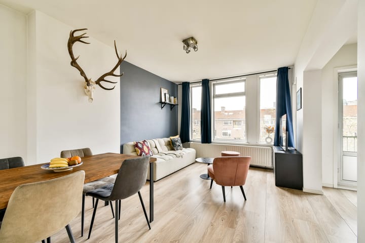 Foto 2 van Herman Robbersstraat 84-E