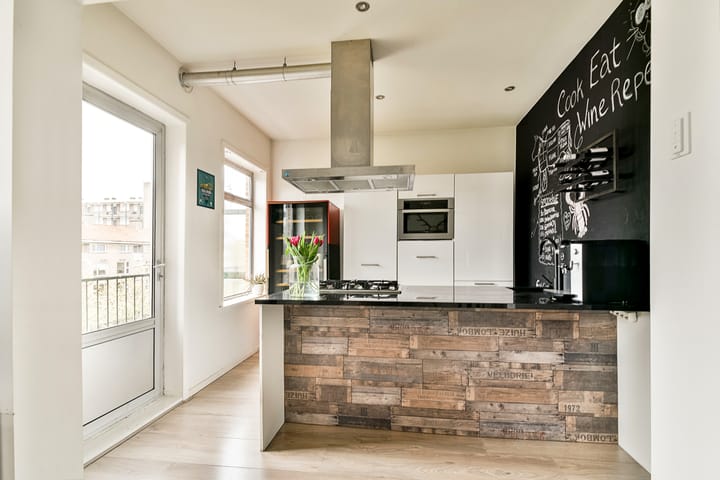 Foto 3 van Herman Robbersstraat 84-E