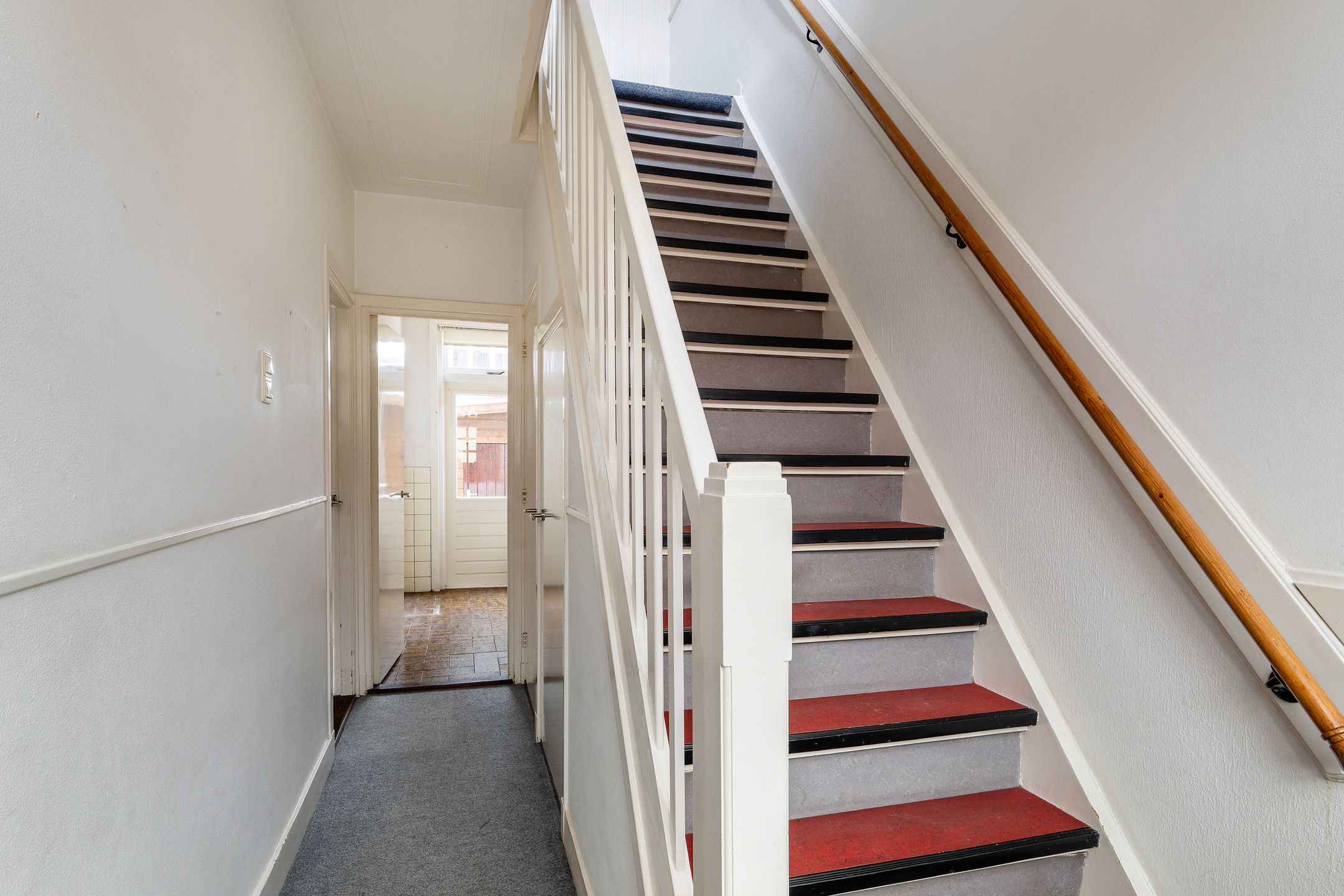 Foto 9 van Leliestraat 4