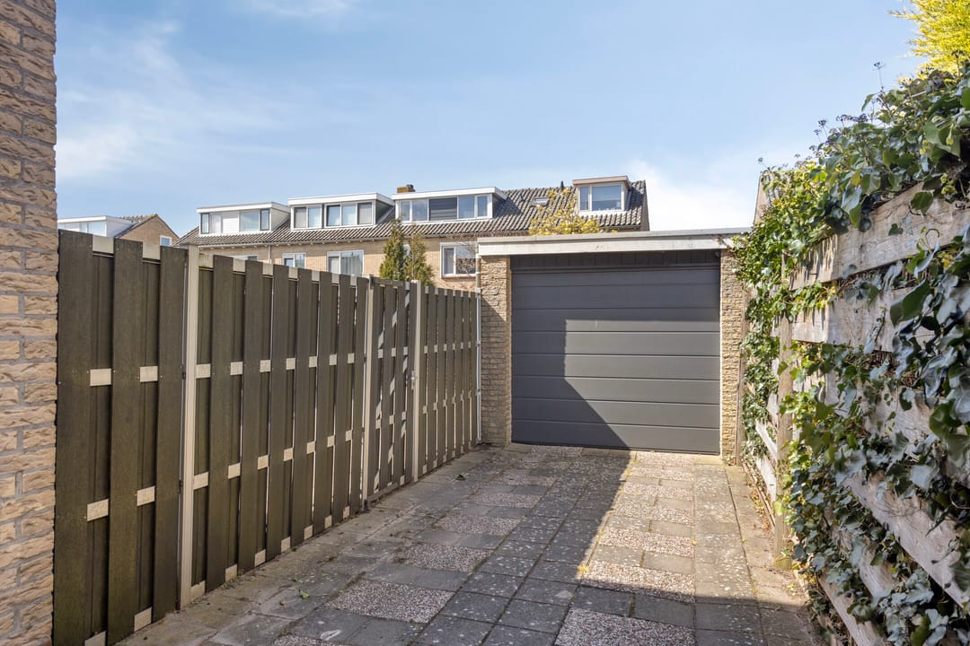 Foto 37 van Brederodestraat 24