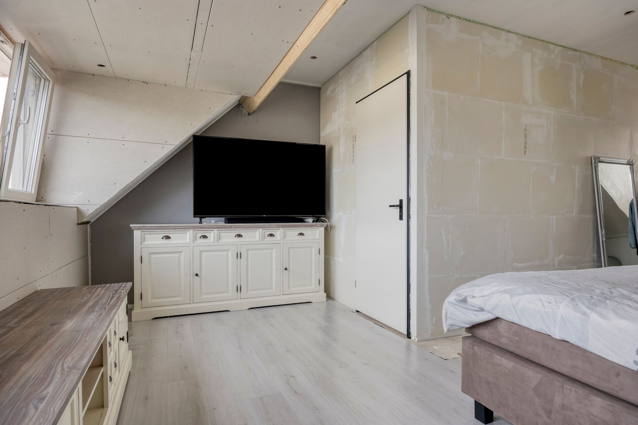 Spacious 5-bedroom family home with dormer windows in Den Hoorn — 27
