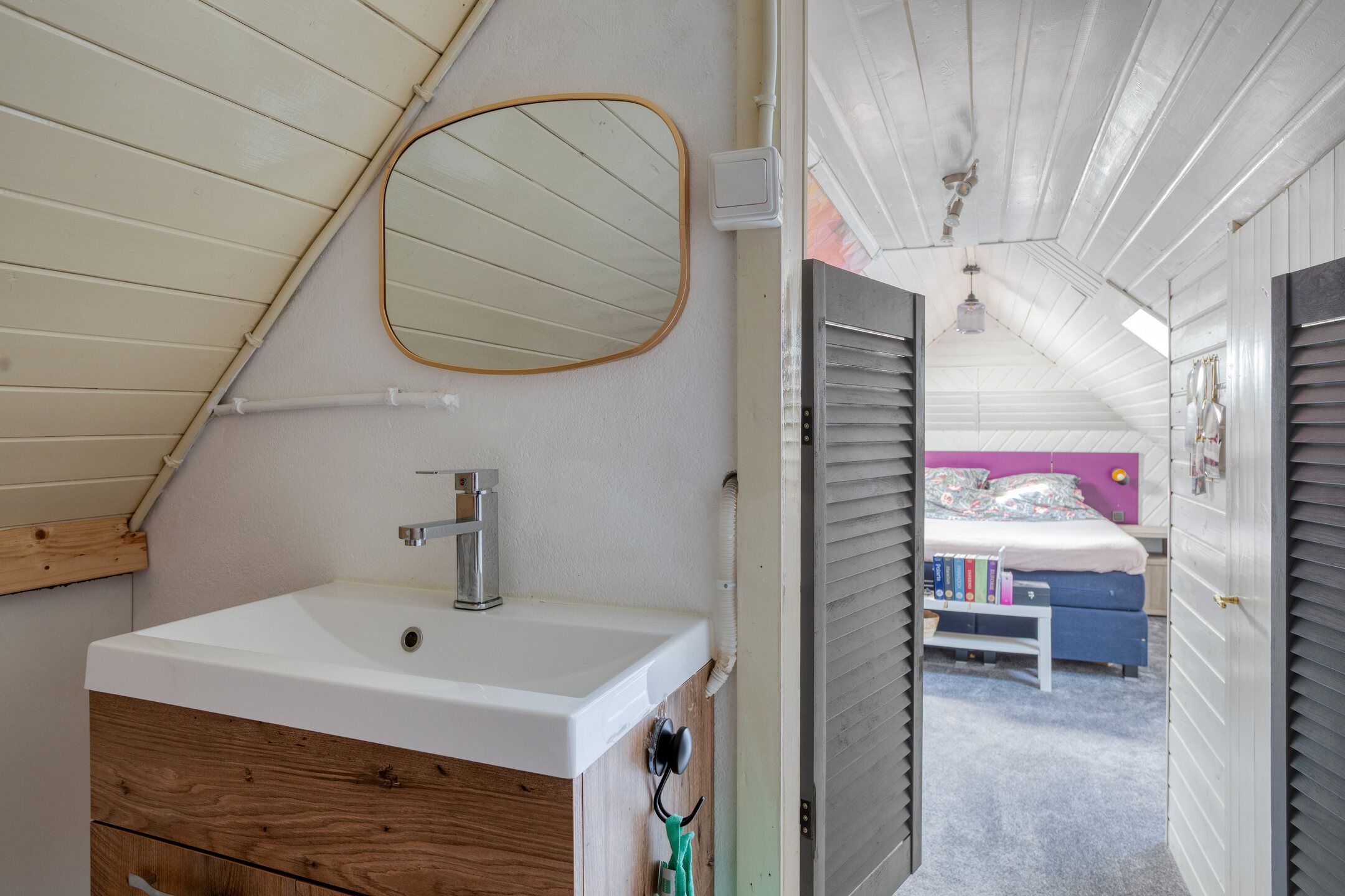 Photo 45 of Kanaal N.Z. 4