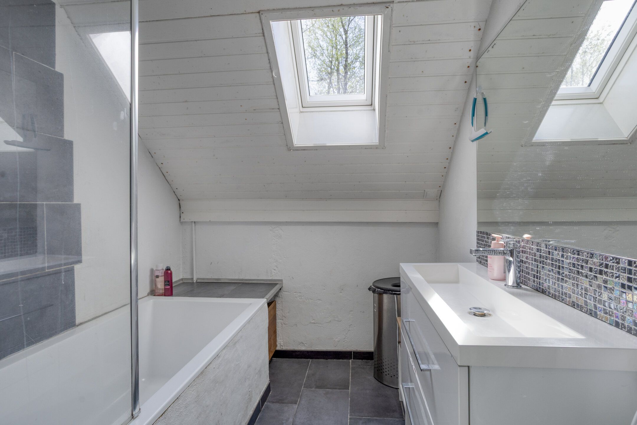 Photo 39 of Kanaal N.Z. 4