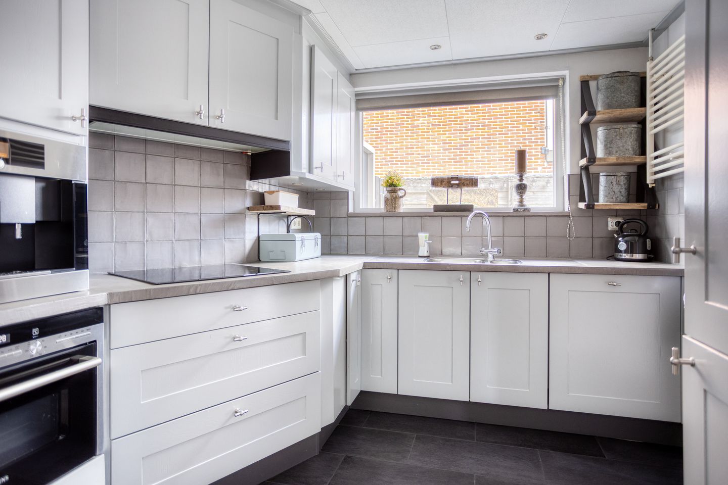Charming Corner House with Spacious Garden and Detached Garage in Veenendaal-Zuid — 14