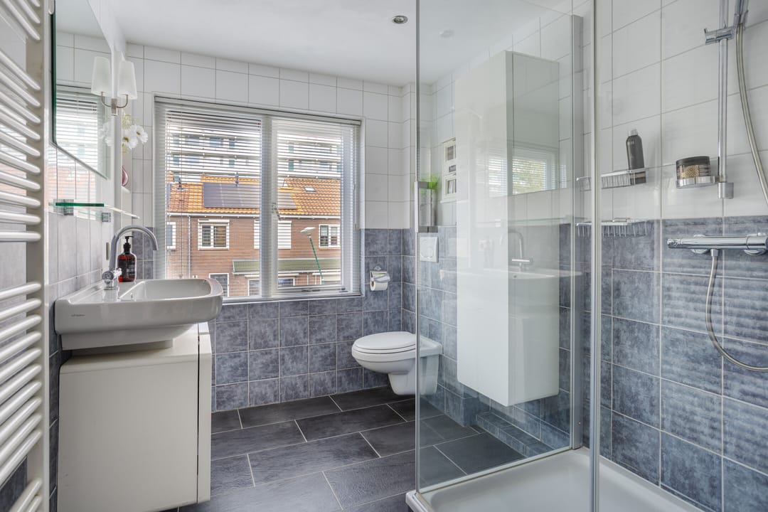 Charming Corner House with Spacious Garden and Detached Garage in Veenendaal-Zuid — 23