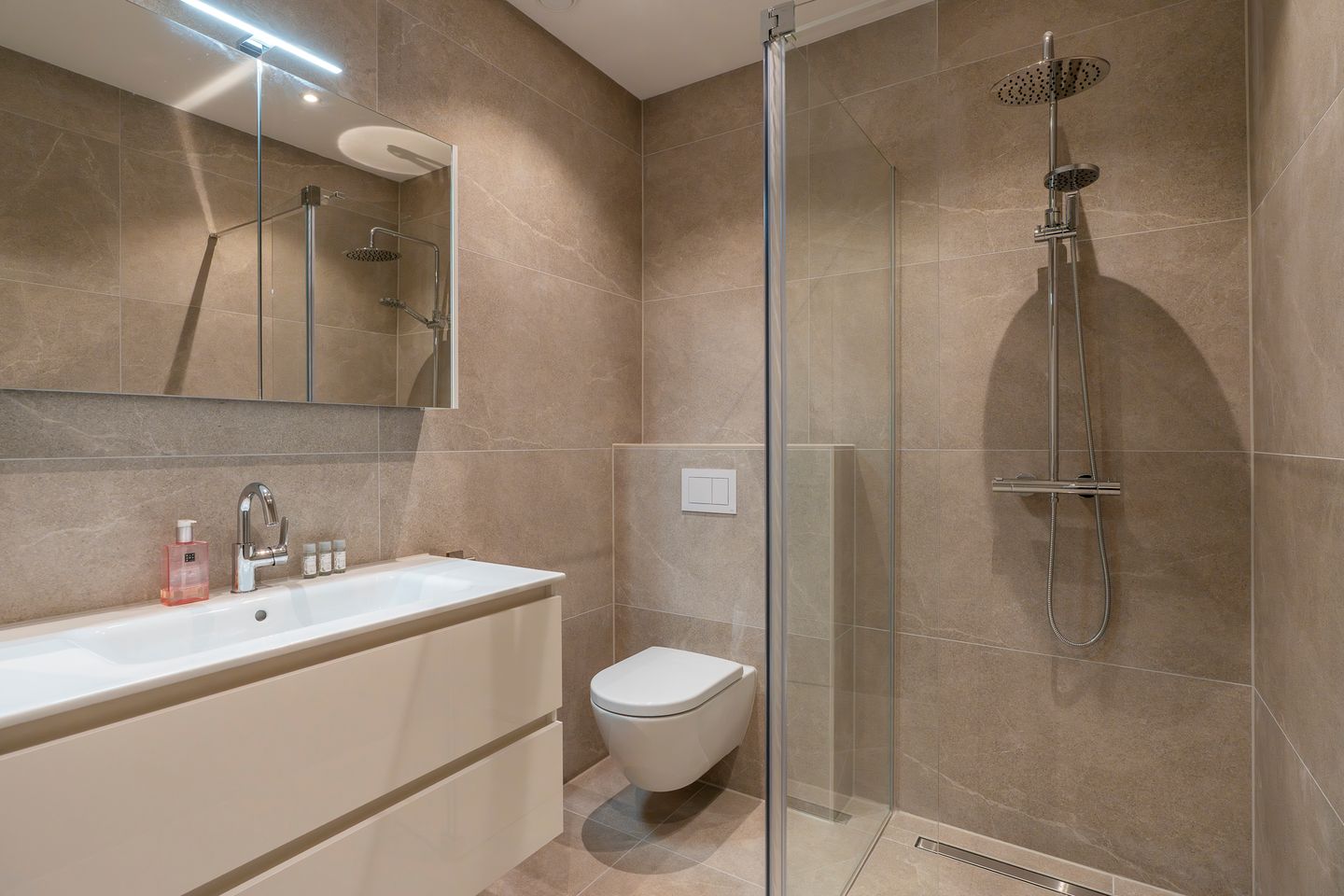 Foto 25 van Mgr. van de Weteringstraat 7-B