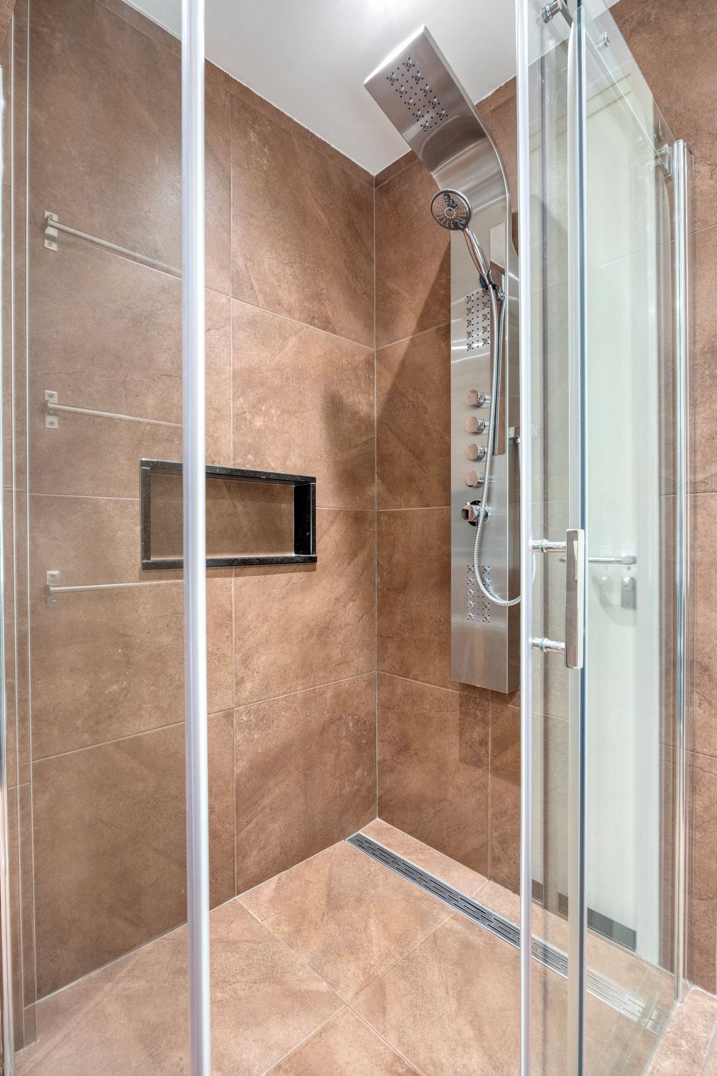 Photo 42 of Sleeuwijkerf 9