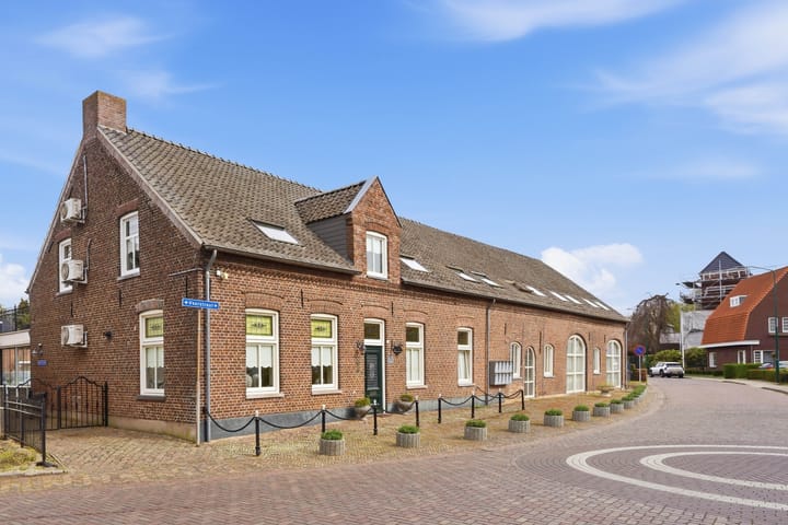 Photo 4 of Veerstraat 10-D