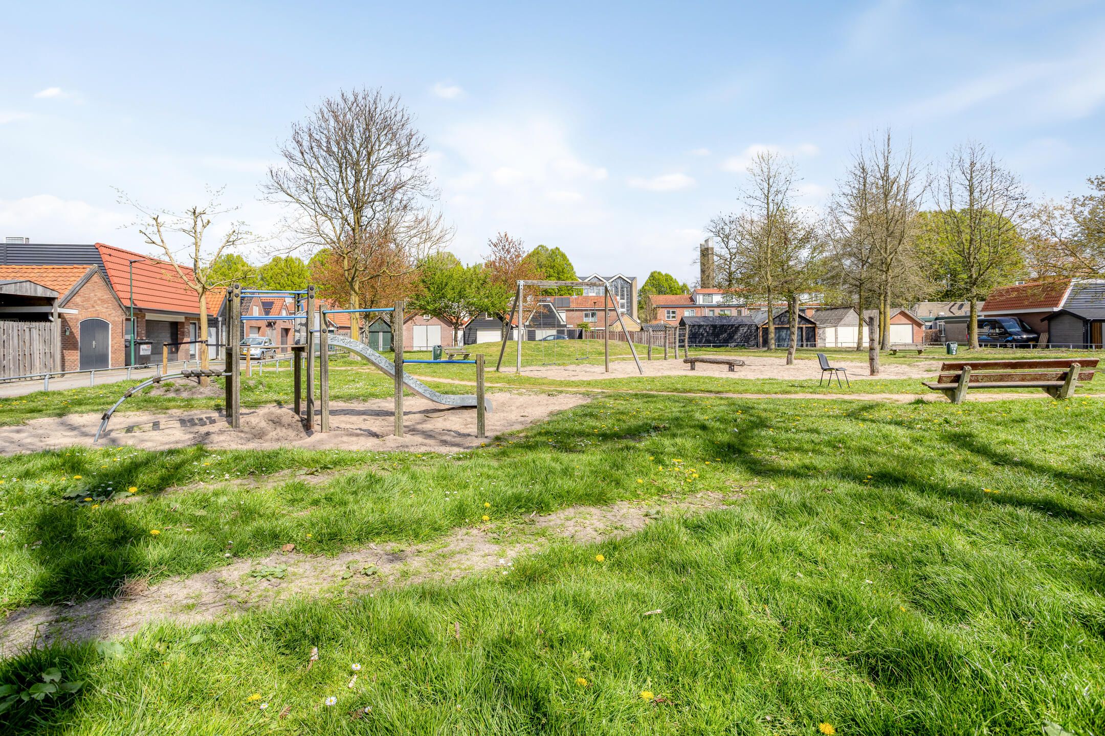 Charming Corner House with Spacious Garden and Detached Garage in Veenendaal-Zuid — 33