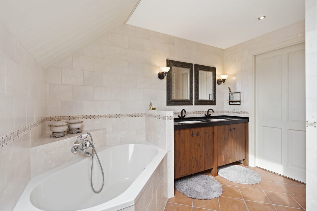 Photo 32 of Veerstraat 10-D