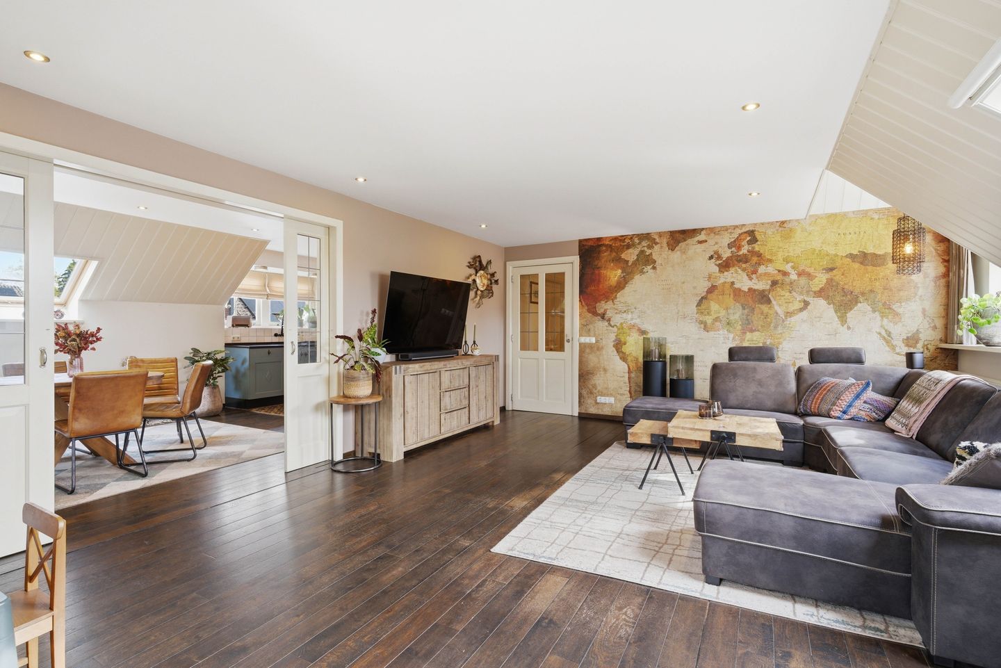 Photo 14 of Veerstraat 10-D