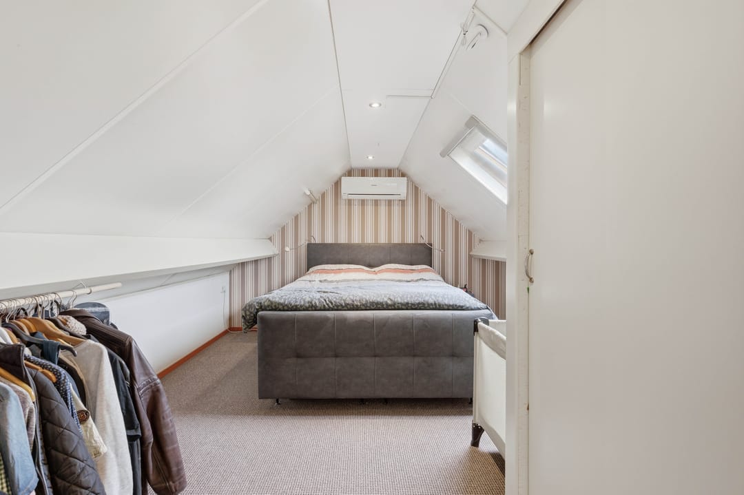 Photo 43 of Veerstraat 10-D