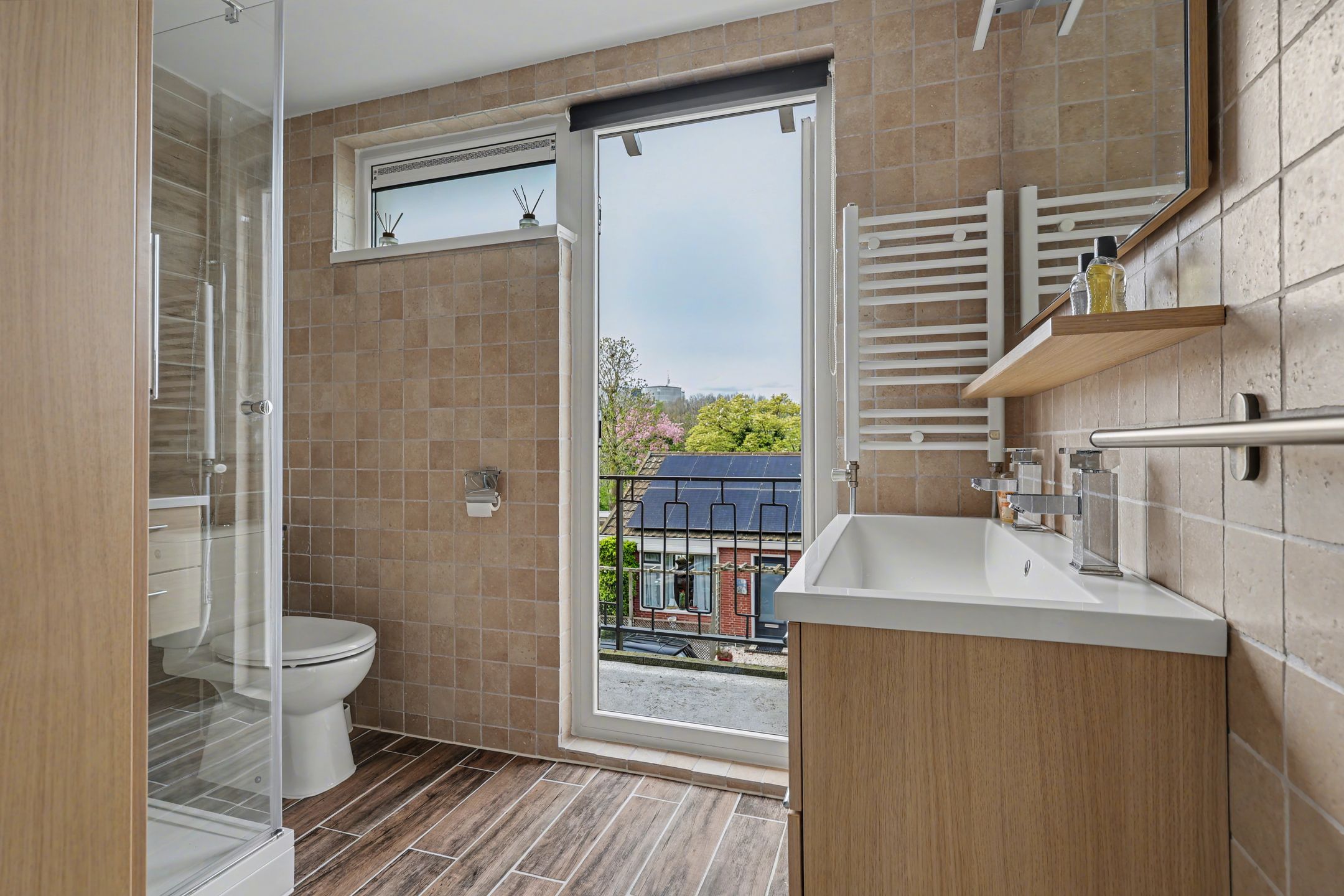 Photo 18 of Dwarsstraat 2-B