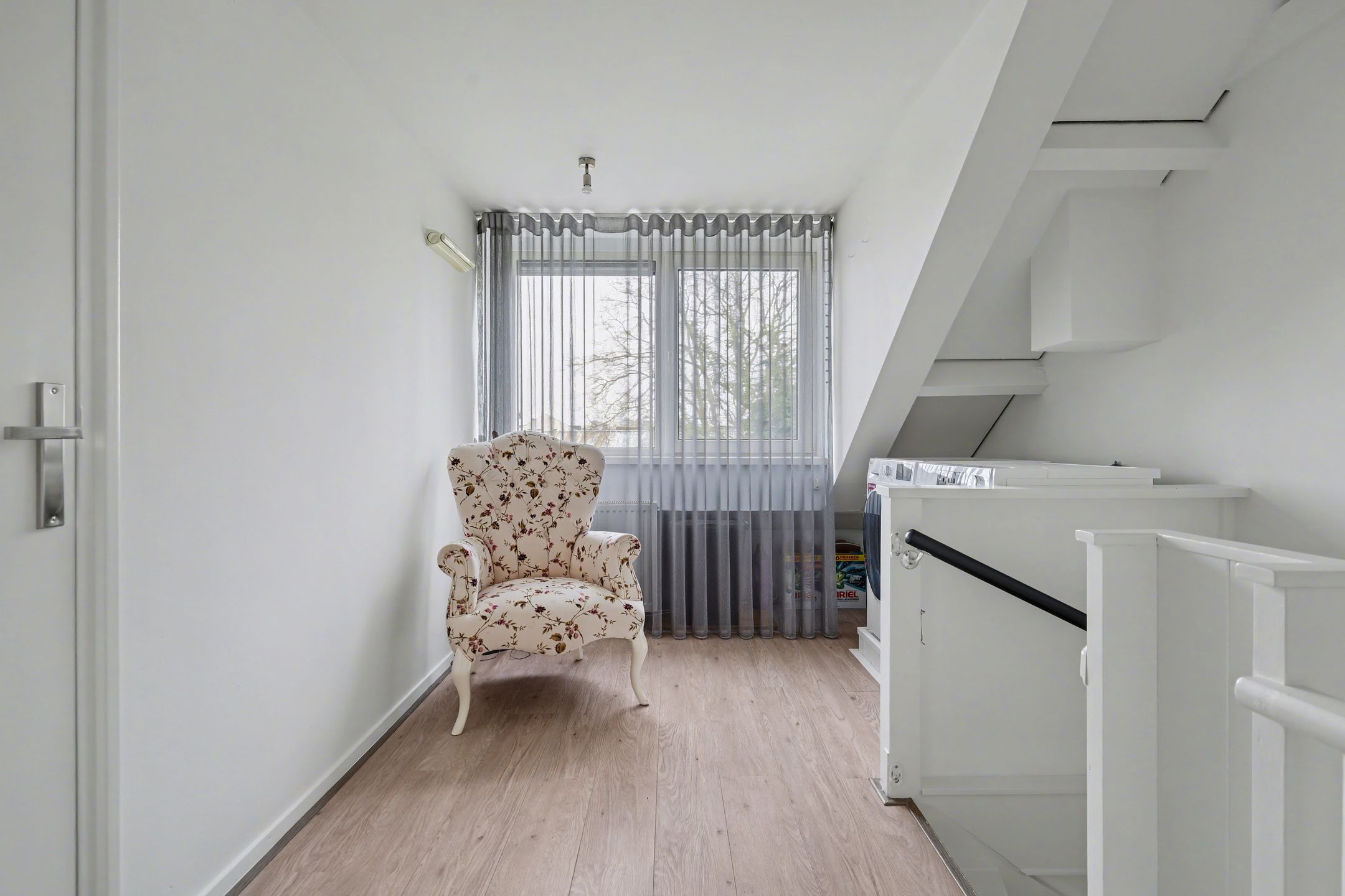 Photo 27 of Dwarsstraat 2-B