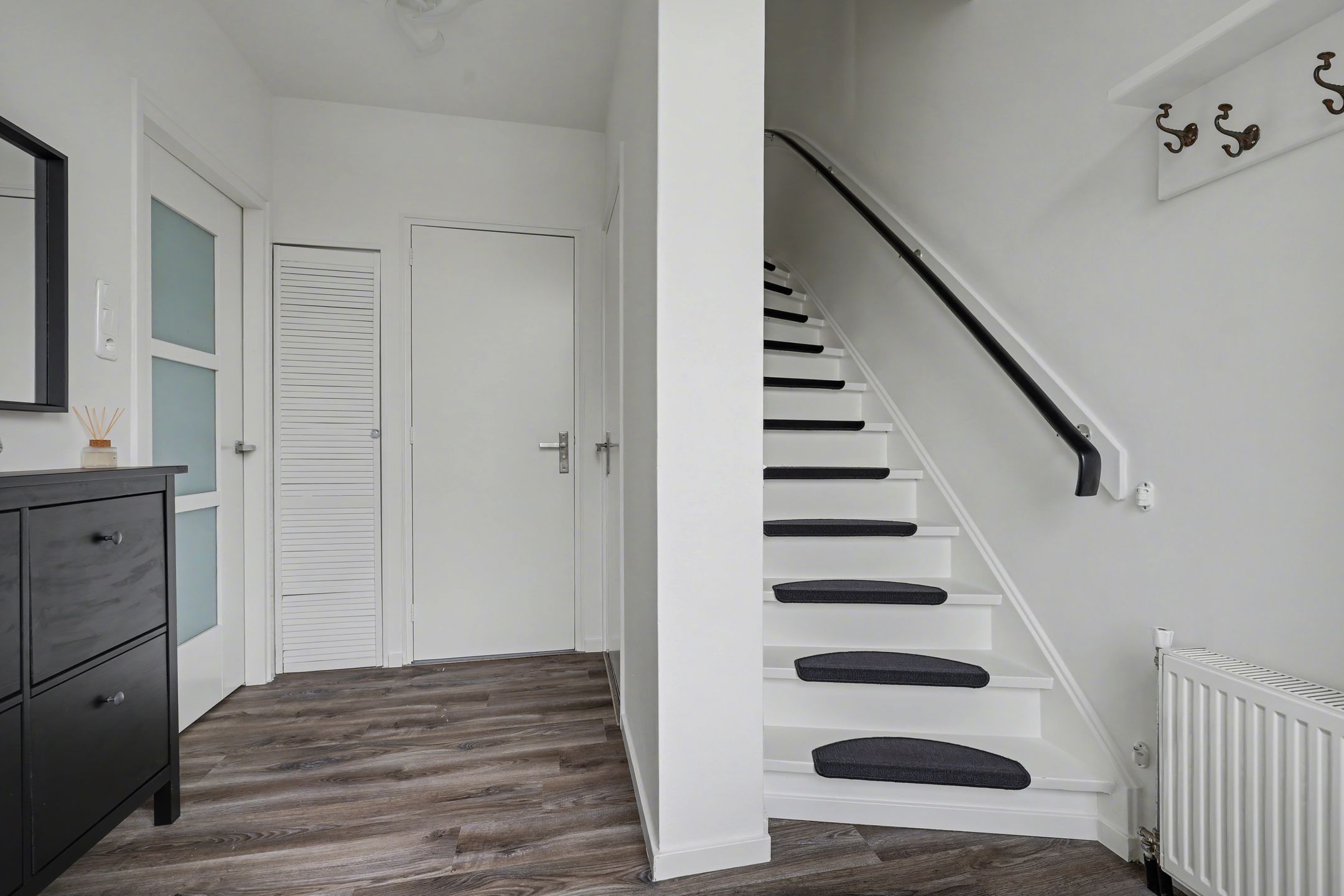 Photo 6 of Dwarsstraat 2-B