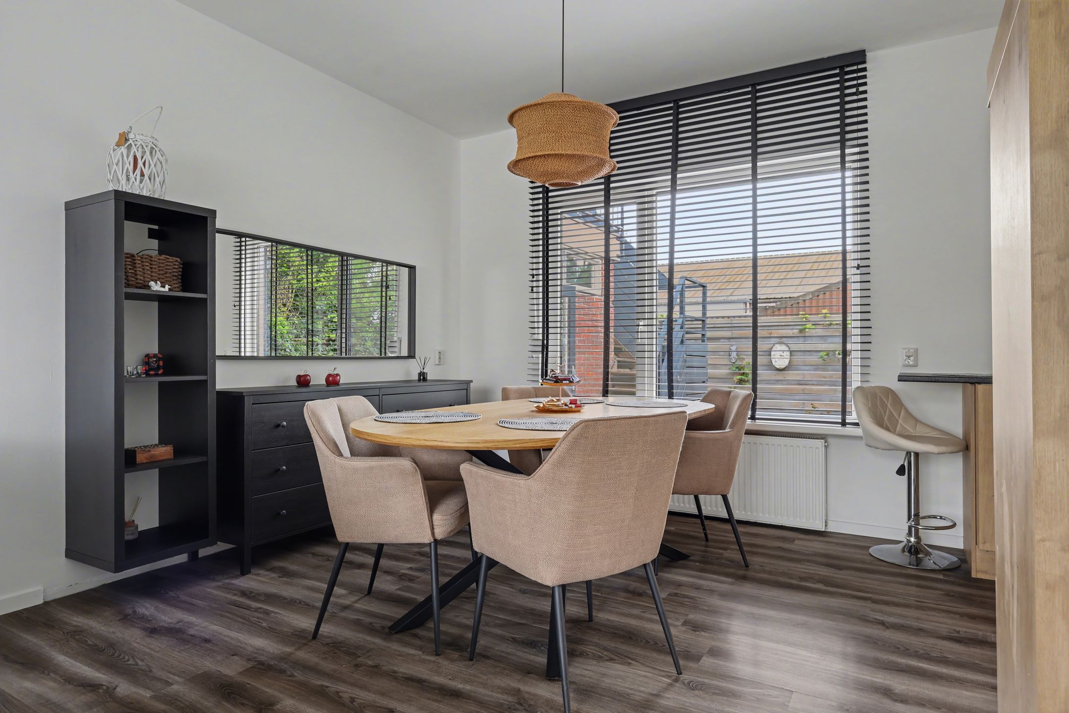 Photo 9 of Dwarsstraat 2-B