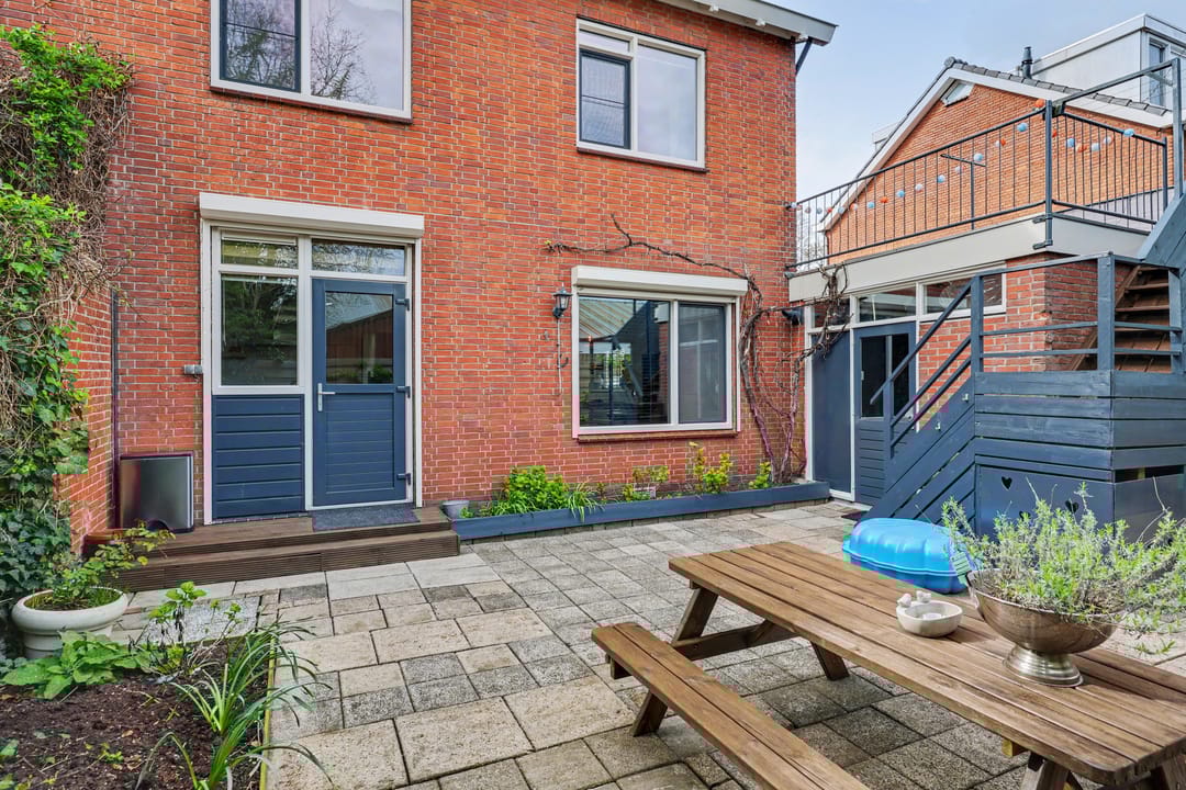 Photo 32 of Dwarsstraat 2-B