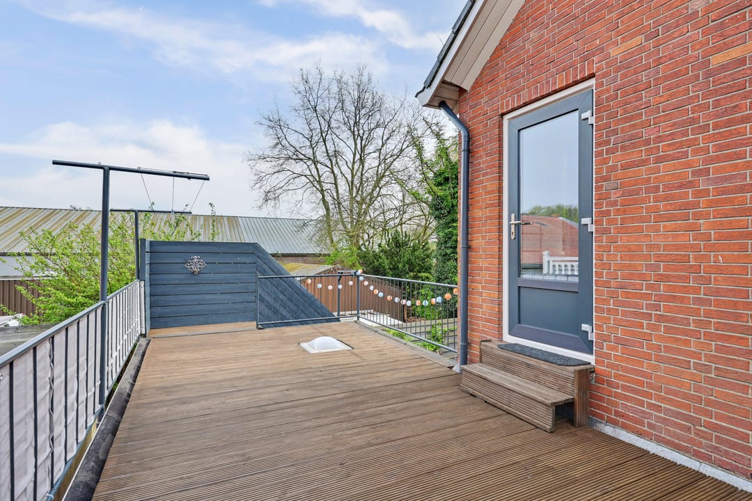 Photo 23 of Dwarsstraat 2-B