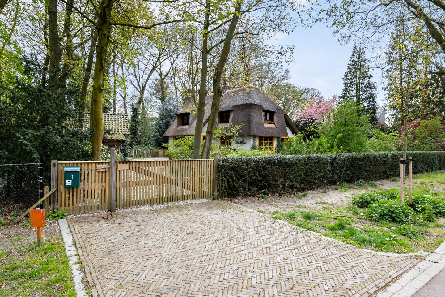 Photo 5 of Bartolottilaan 1