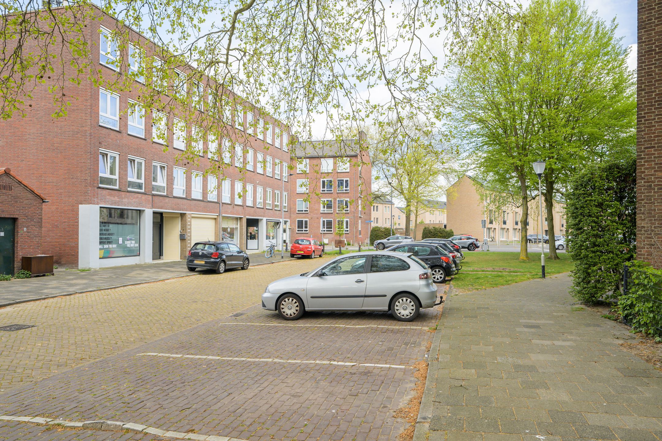 Photo 39 of Magelhaensstraat 5