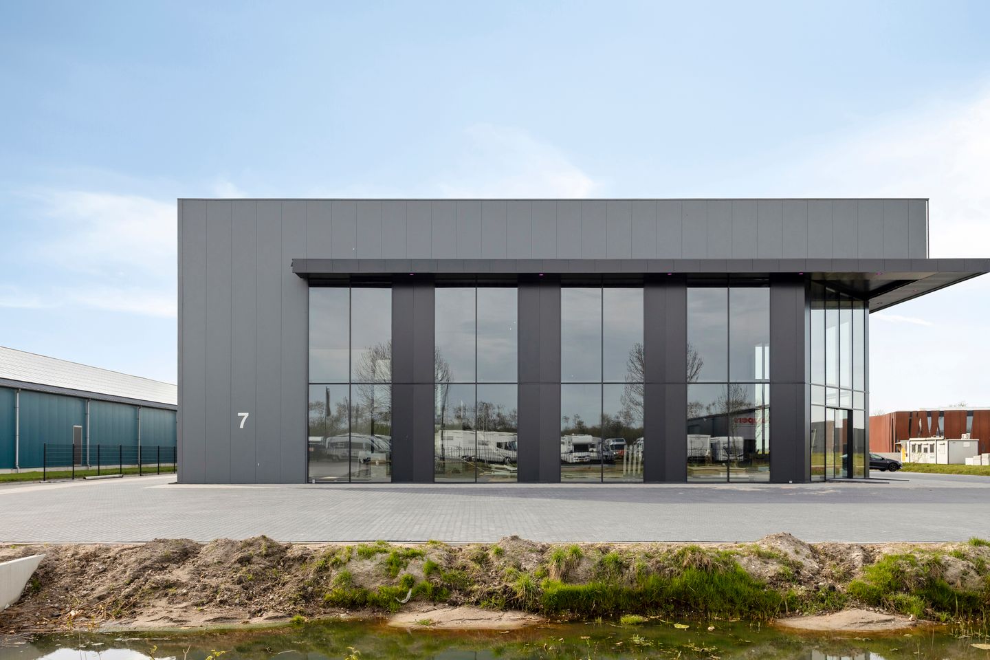 View photo 3 of De Werf 7