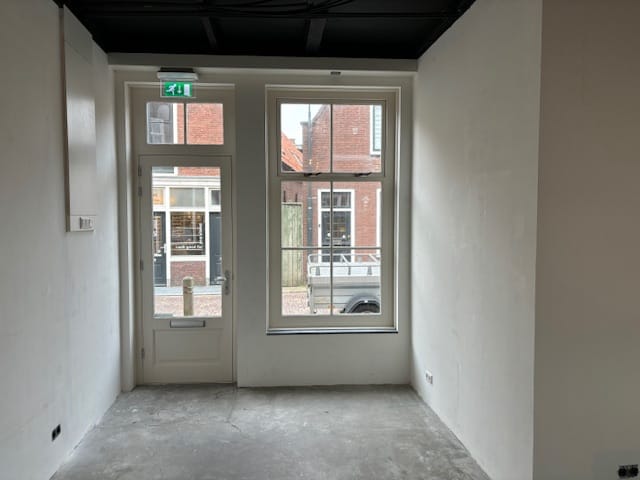 Bekijk foto 2 van Zuideinde 30