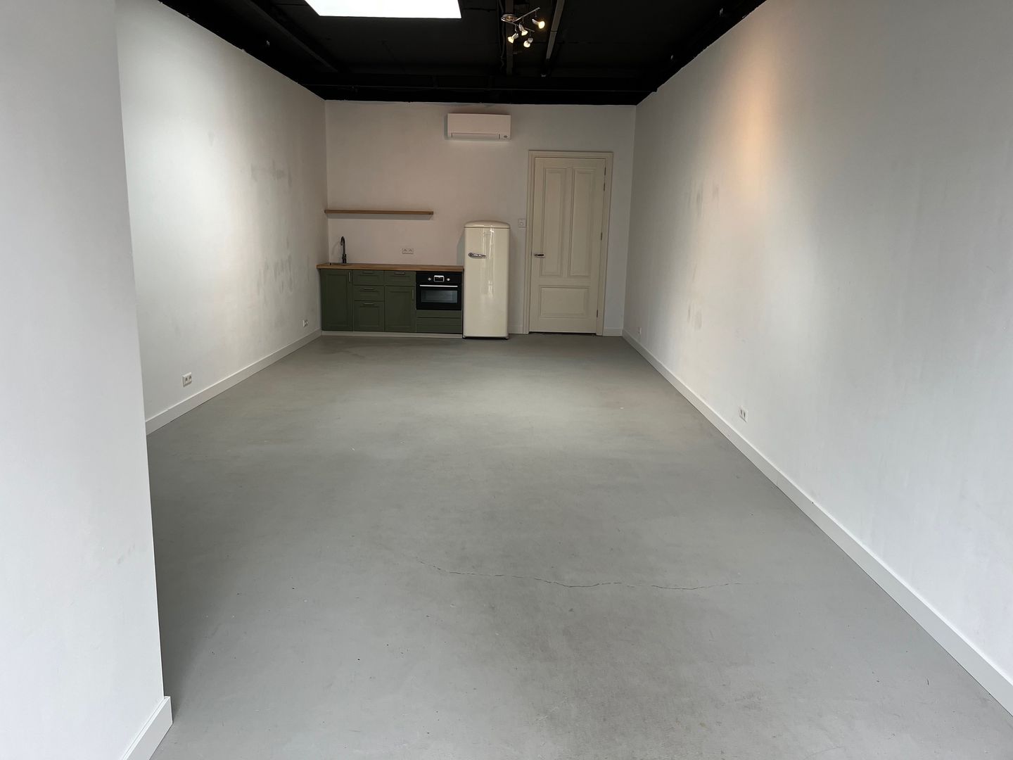 Bekijk foto 4 van Zuideinde 30