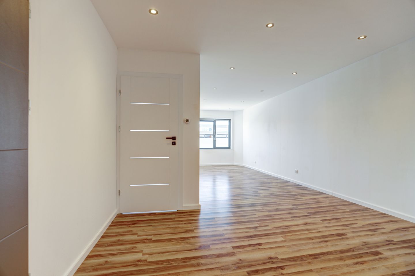 View photo 2 of J. Keplerweg 8-N