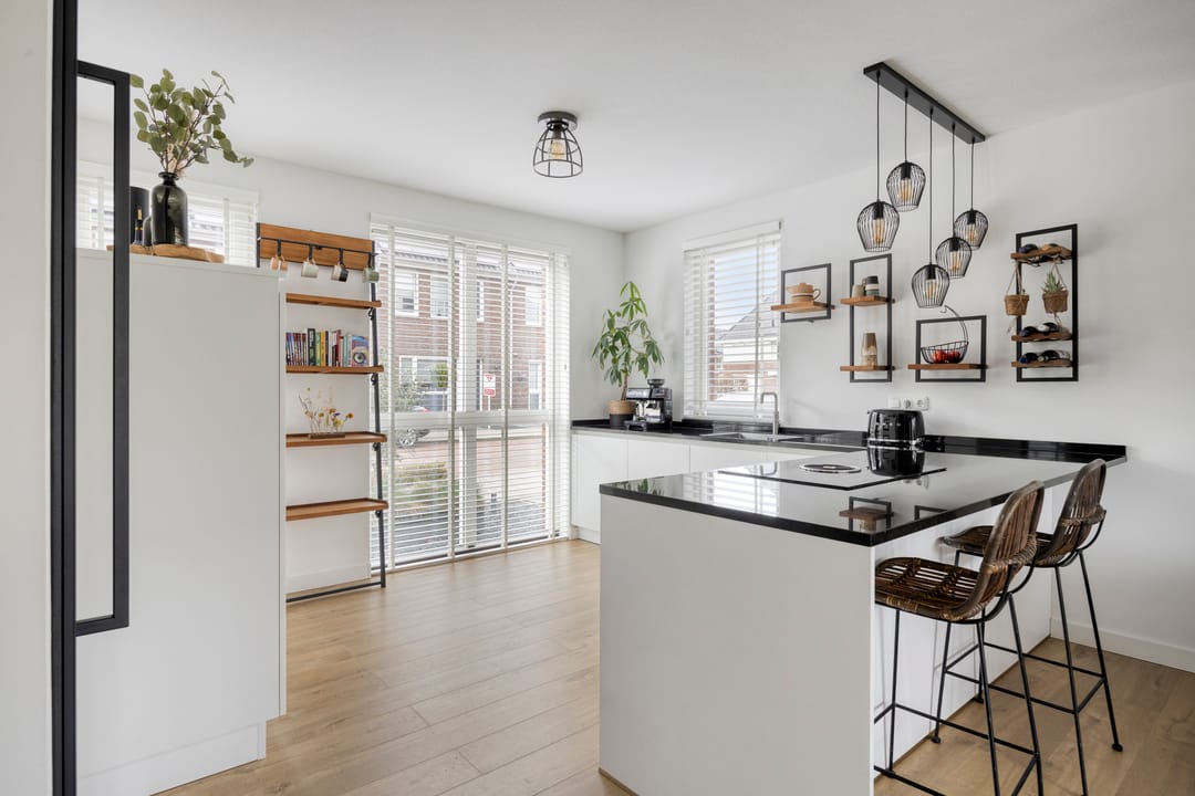 Move-in ready semi-detached home with A+ energy label, garage and solar panels in Made-Oost — 17