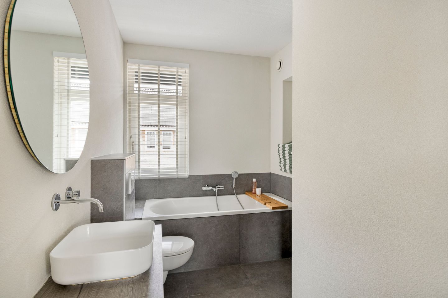 Move-in ready semi-detached home with A+ energy label, garage and solar panels in Made-Oost — 34